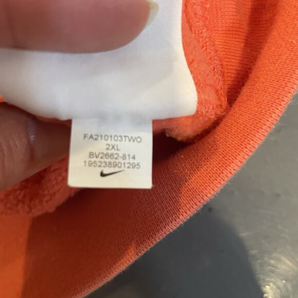 NIKE Sportswear Club Fleece Crewneck Sweatshirt Size XXL Coral Women’s Swoosh - Picture 6 of 7